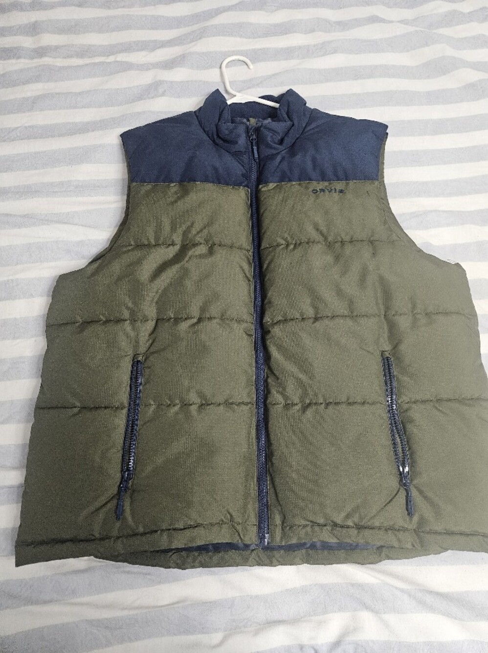 Mens Orvis Olive Green & Navy Quilted Puffer Vest